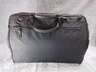 Lagasha Black Zipper Laptop Bag