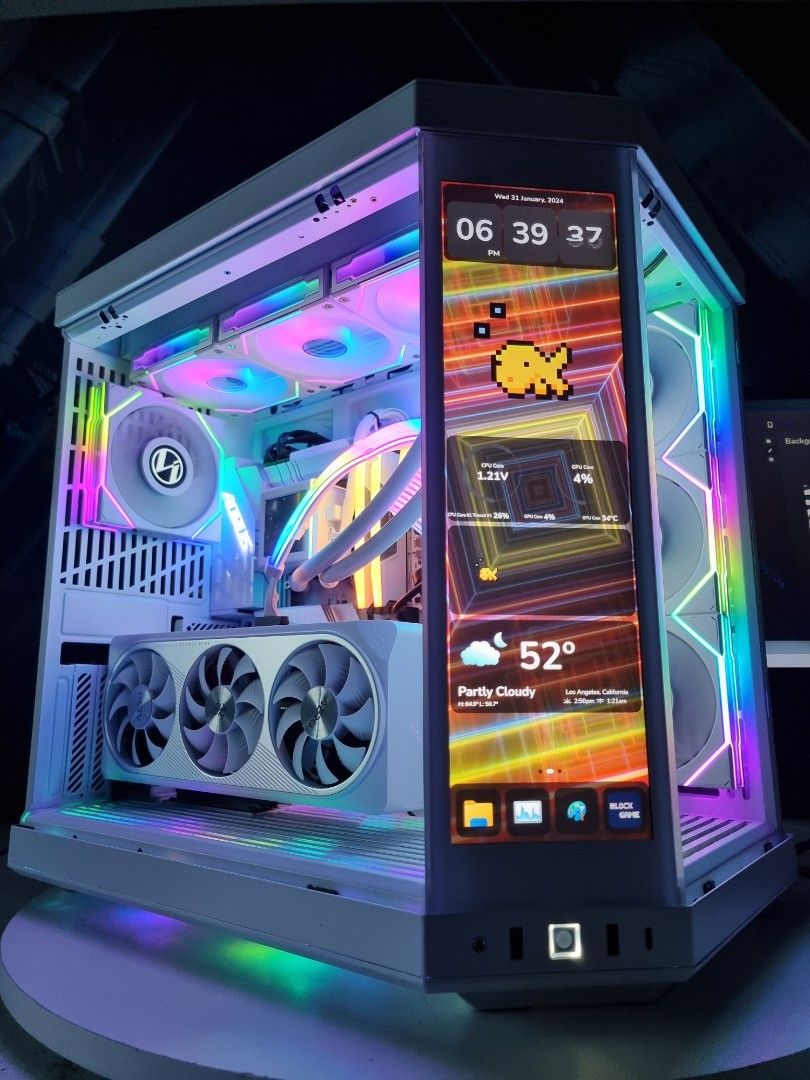 LIMITED STOCK Custom Desktop Gaming PC Hyte Y70 Touch X Gigabyte X Lian