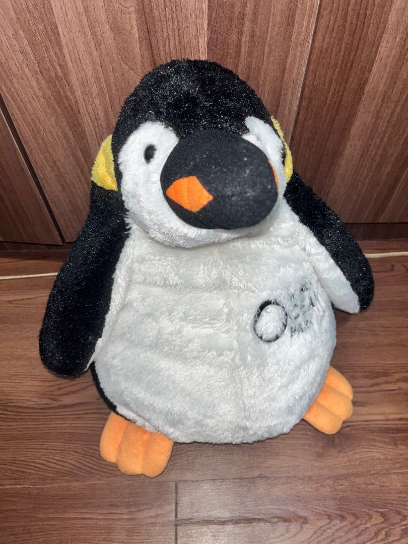 Manila Ocean Park Big Penguin Stuff Toy (Category: Plushies & Soft Toys) located in Rizal. Submitted by cassappl (Listing ID 1283218612, Image 1). Description: .