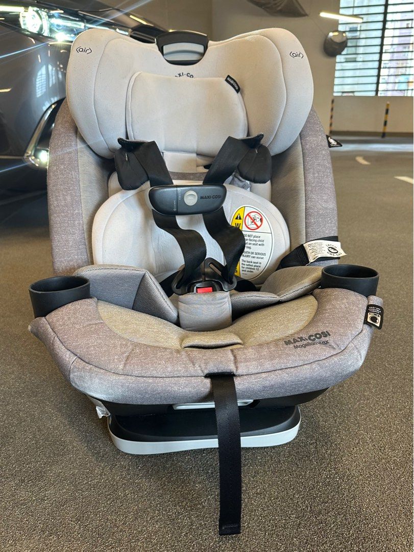 MAXI COSI MAGELLAN MAX All In One Convertible Car Seat with 5
