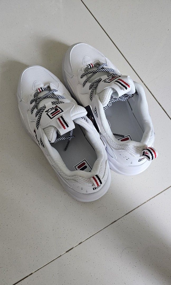 White shoes new arrivals fila sneakers