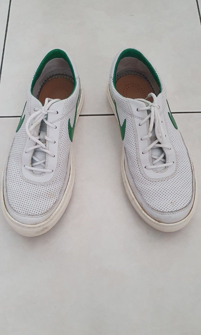 Nike shoe Men s Fashion Footwear Sneakers on Carousell