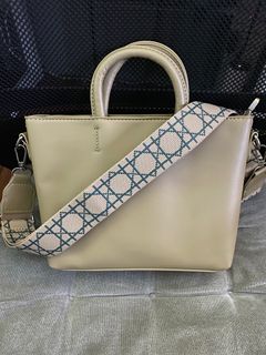 (Category: ) located in . Submitted by tobysshop (Listing ID 1283295500, Image 1). Description: .