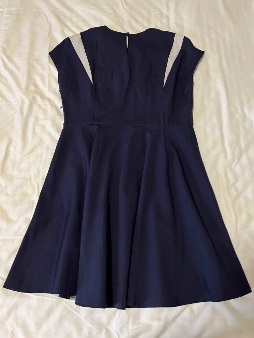 Plains and Prints Dress (Category: Dresses) located in Manila. Submitted by skncarestashph (Listing ID 1283287514, Image 2). Description: On hand in Manila. Last price posted.
