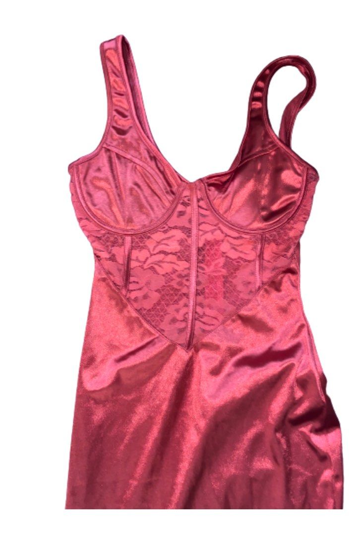 Chemise satin pretty little thing clearance