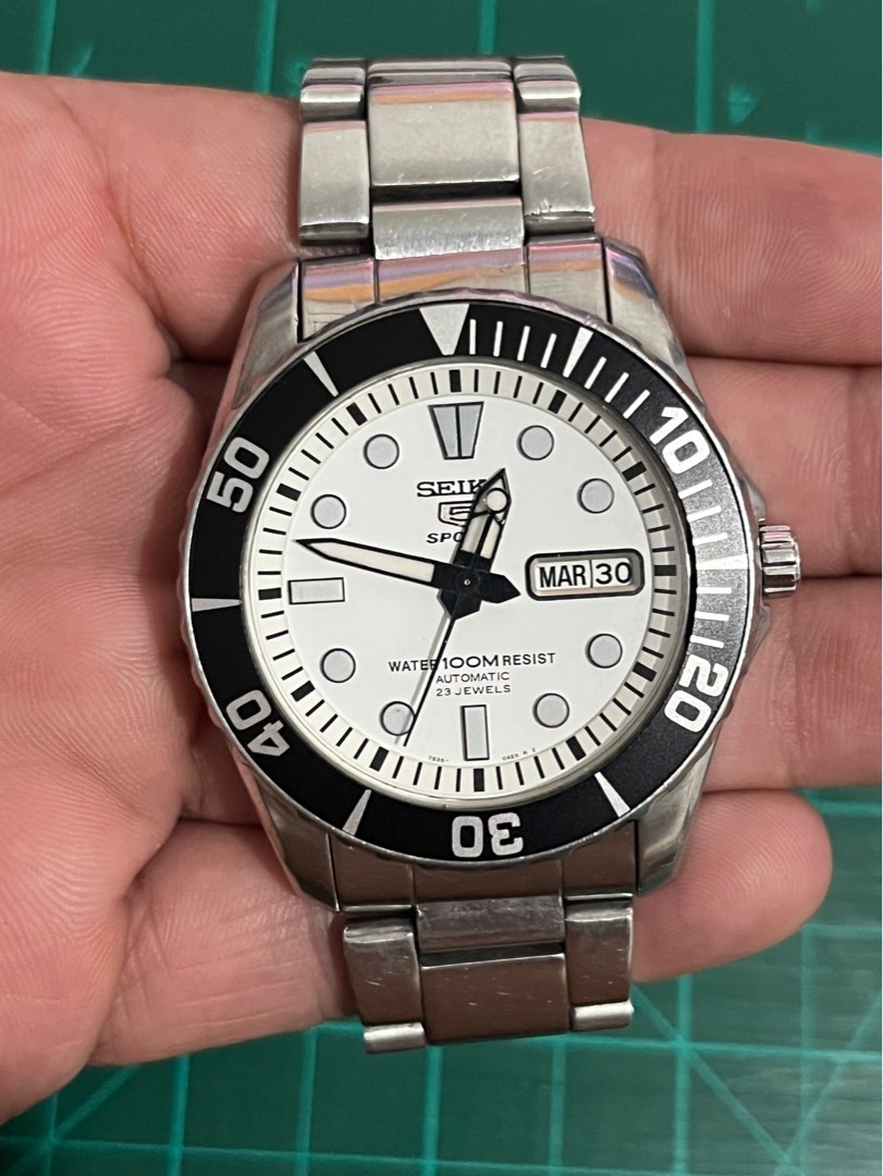 Seiko 5 SNZF11 White Sea Urchin