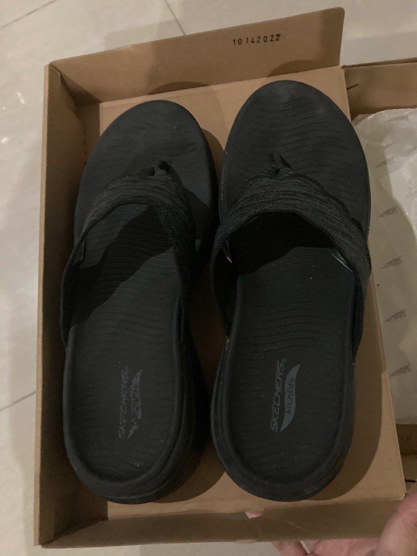 Skechers sandals best sale size 5