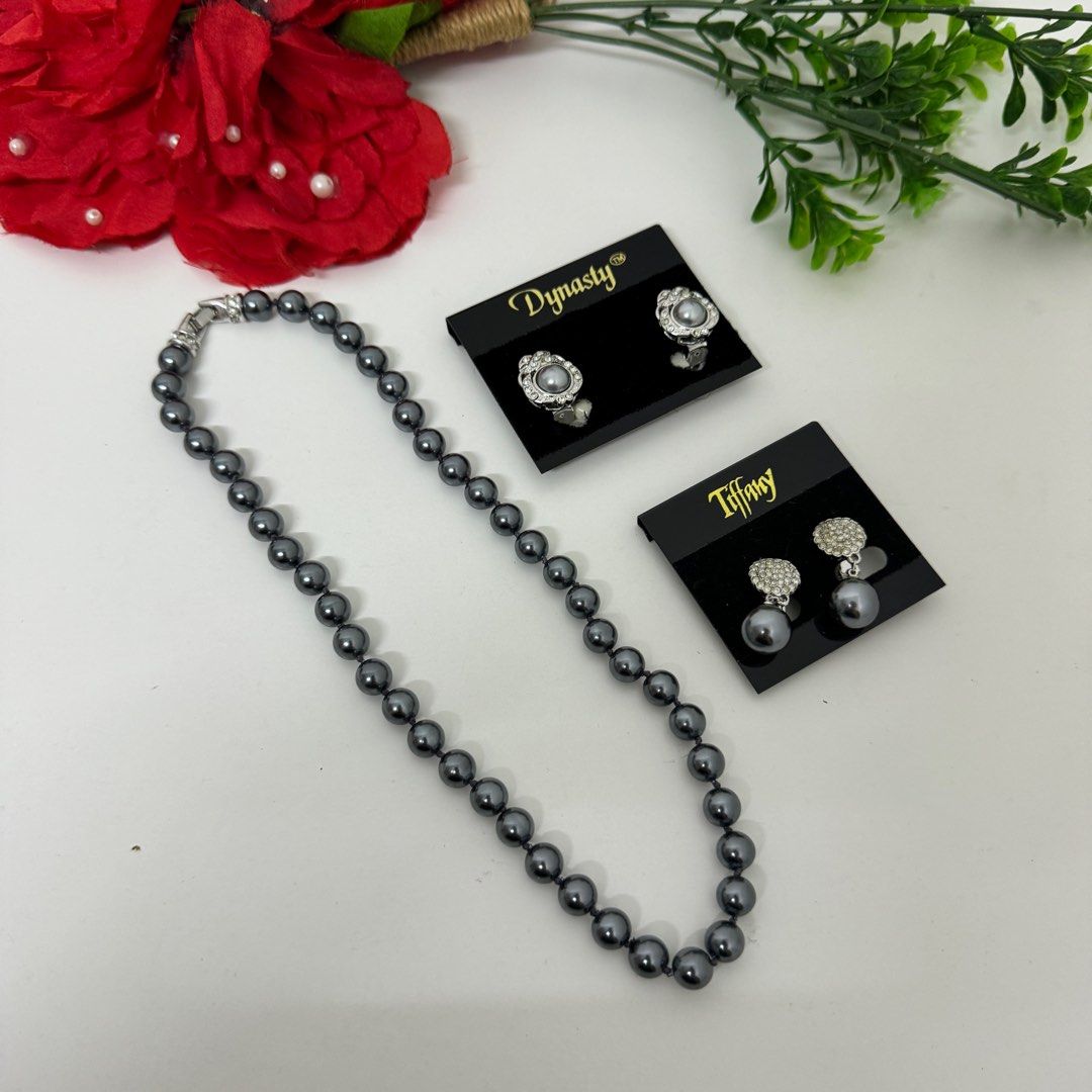 Black pearl necklace 2025 tiffany