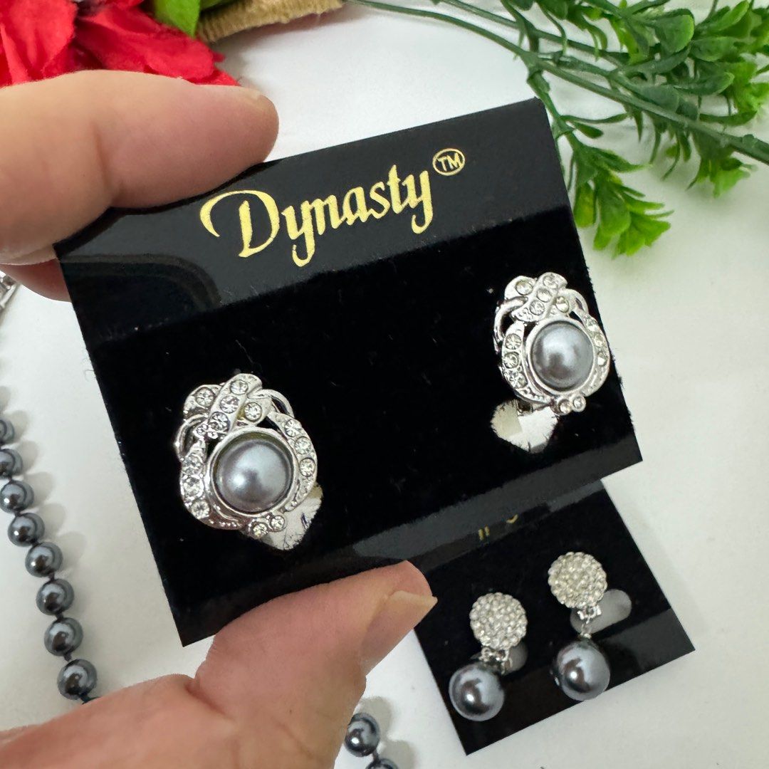 Tiffany black pearl necklace outlet