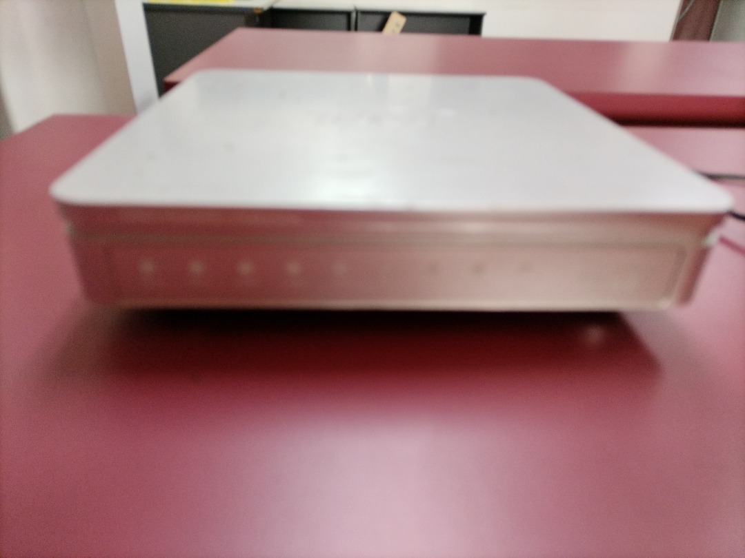 Unifi GPON EchoLife HG8240w Terminal Modem WiFi Router, Computers ...