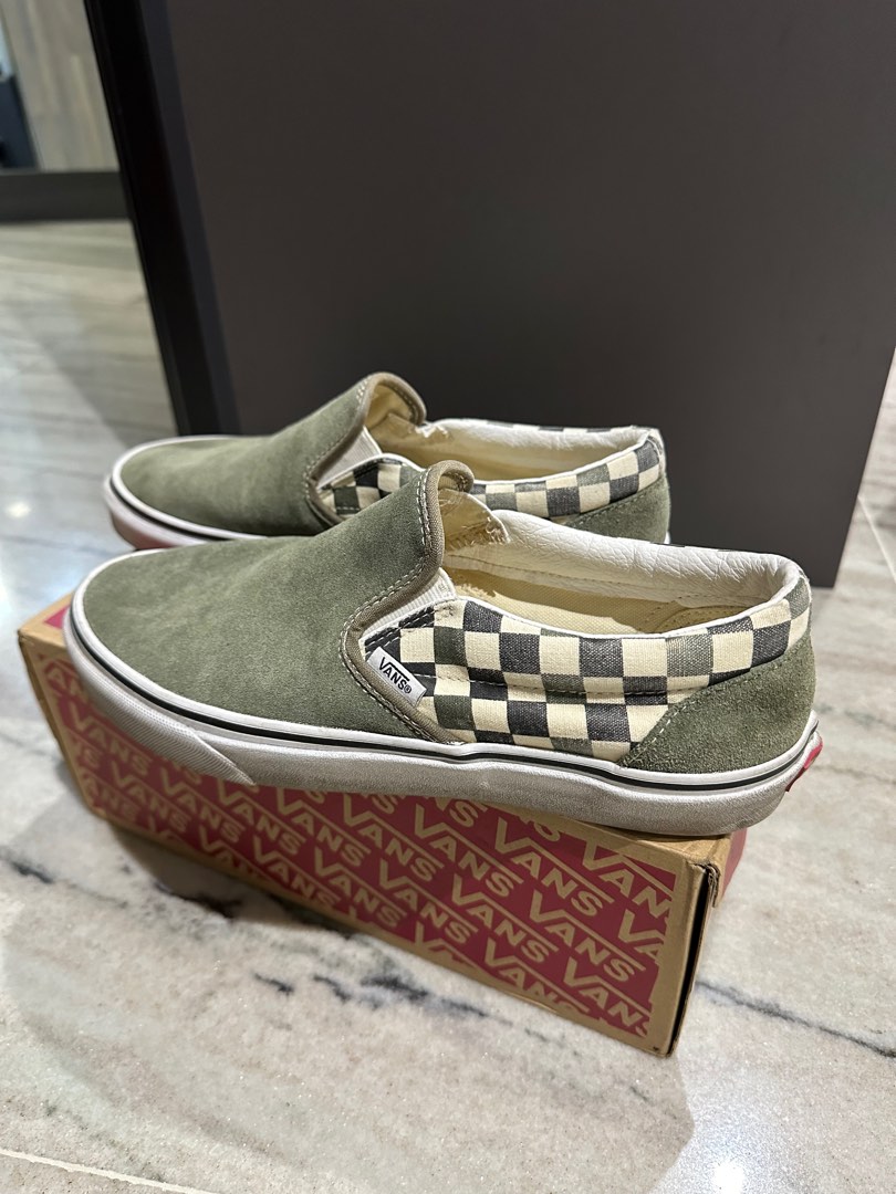Vans classic slip deals on grape leaf