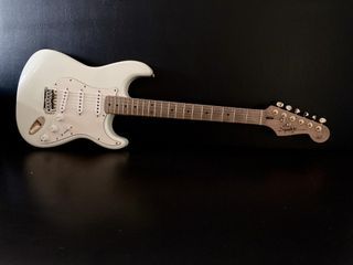 Vintage White Stratocaster Squier
