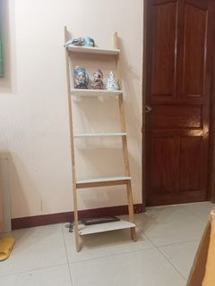 Wooden ladder display rack