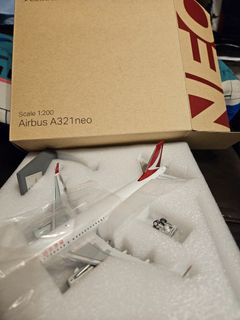 （分類：）位於 。 由 chanrockson 提交（商品編號 1276678938，圖片 1）。簡介： 。