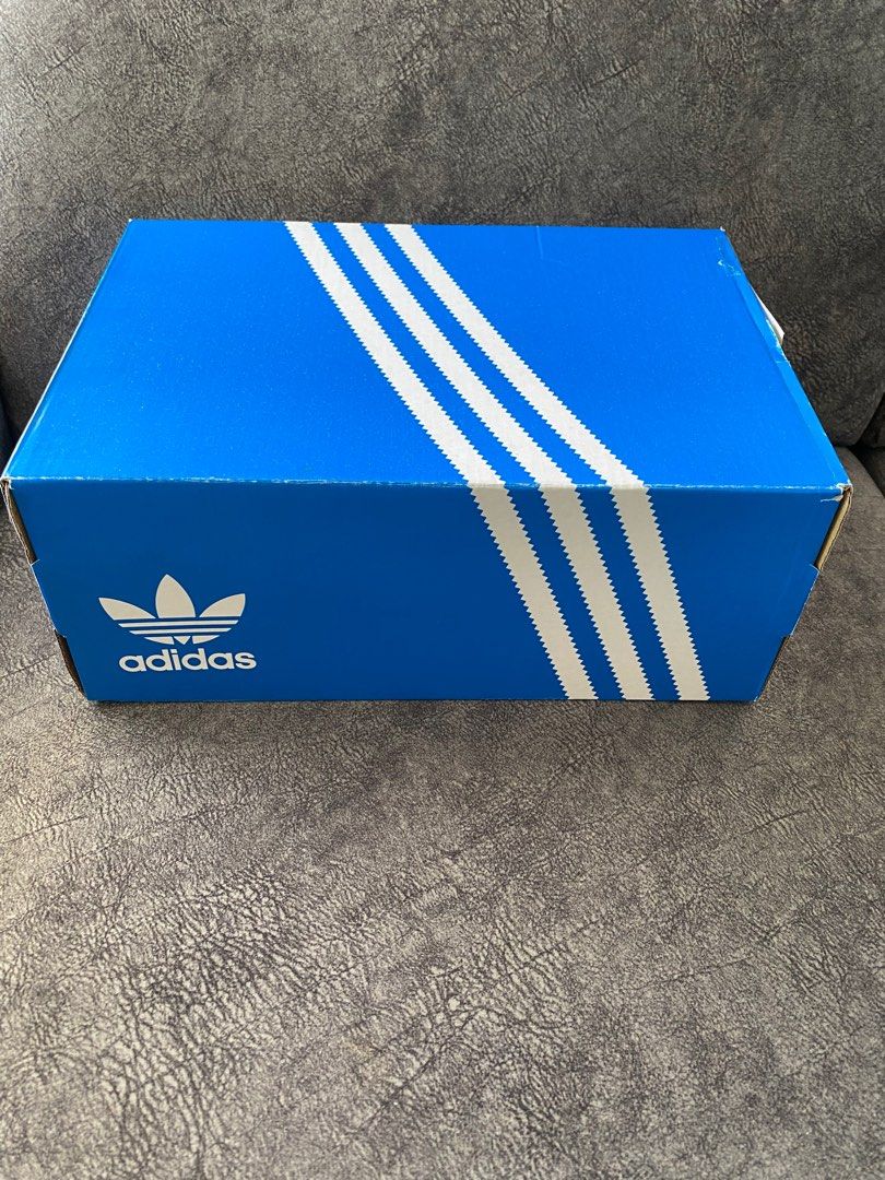 Empty adidas shoe clearance boxes