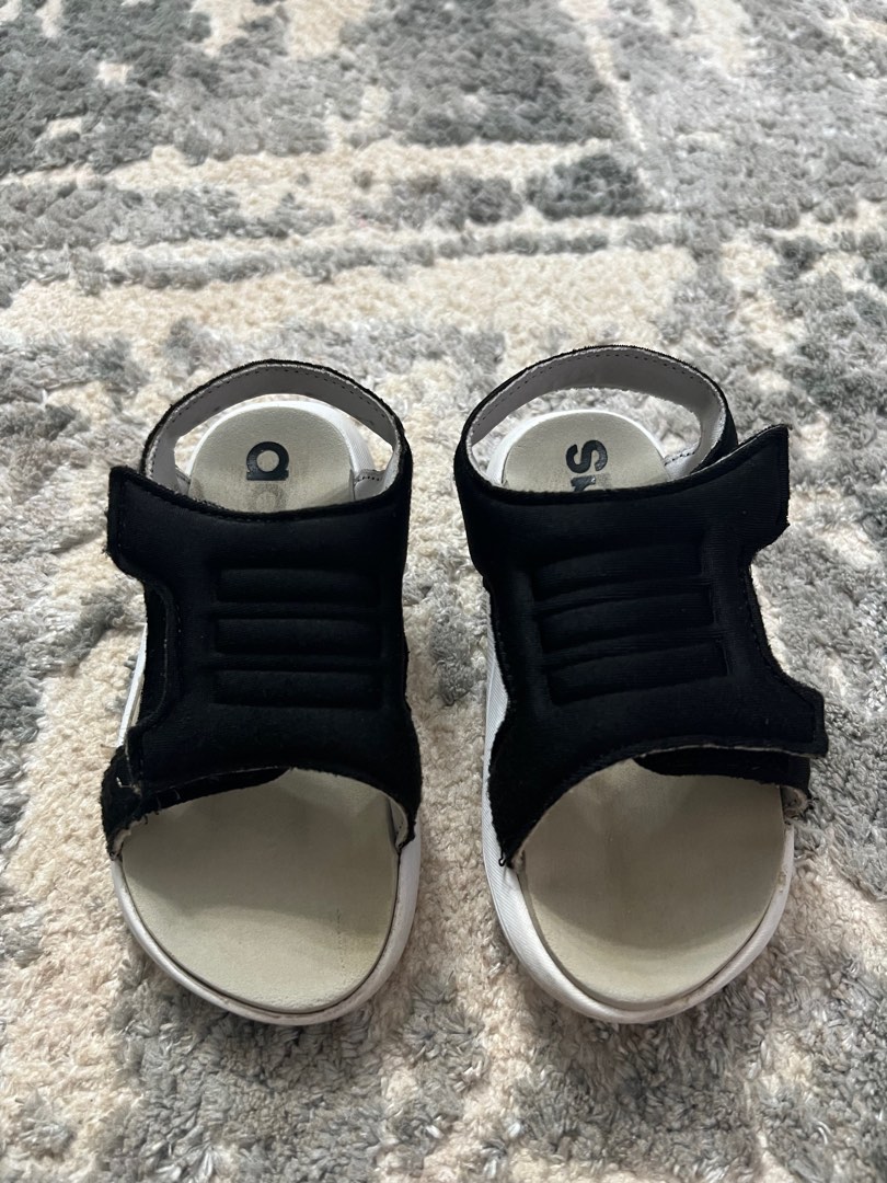 adidas sandal, Babies & Kids, Babies & Kids Fashion on Carousell