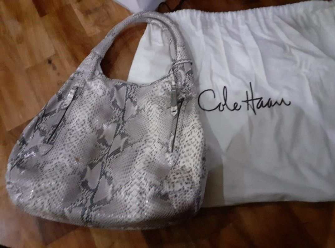 Authentic Cole Haan bag Women s Fashion Bags Wallets Shoulder Bags on Carousell