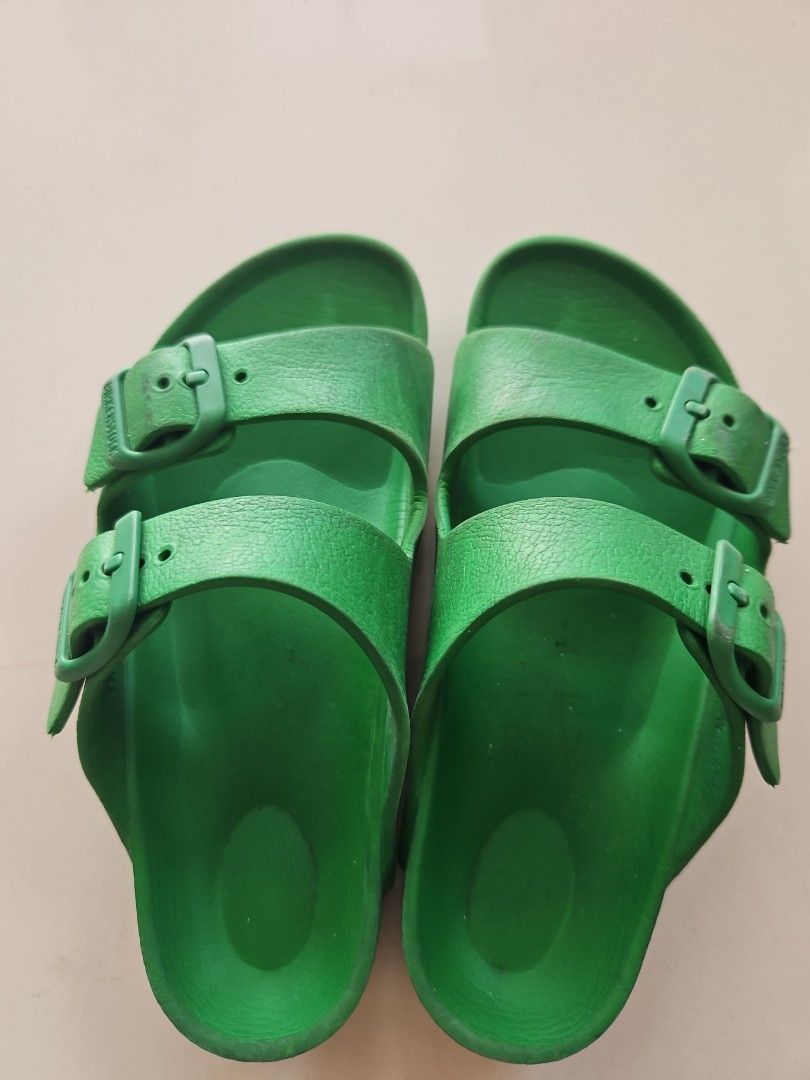Birkenstock kids size 4 2025