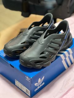 Bnew Adidas adiFOM SUPERNOVA (Black) Size 11 US
