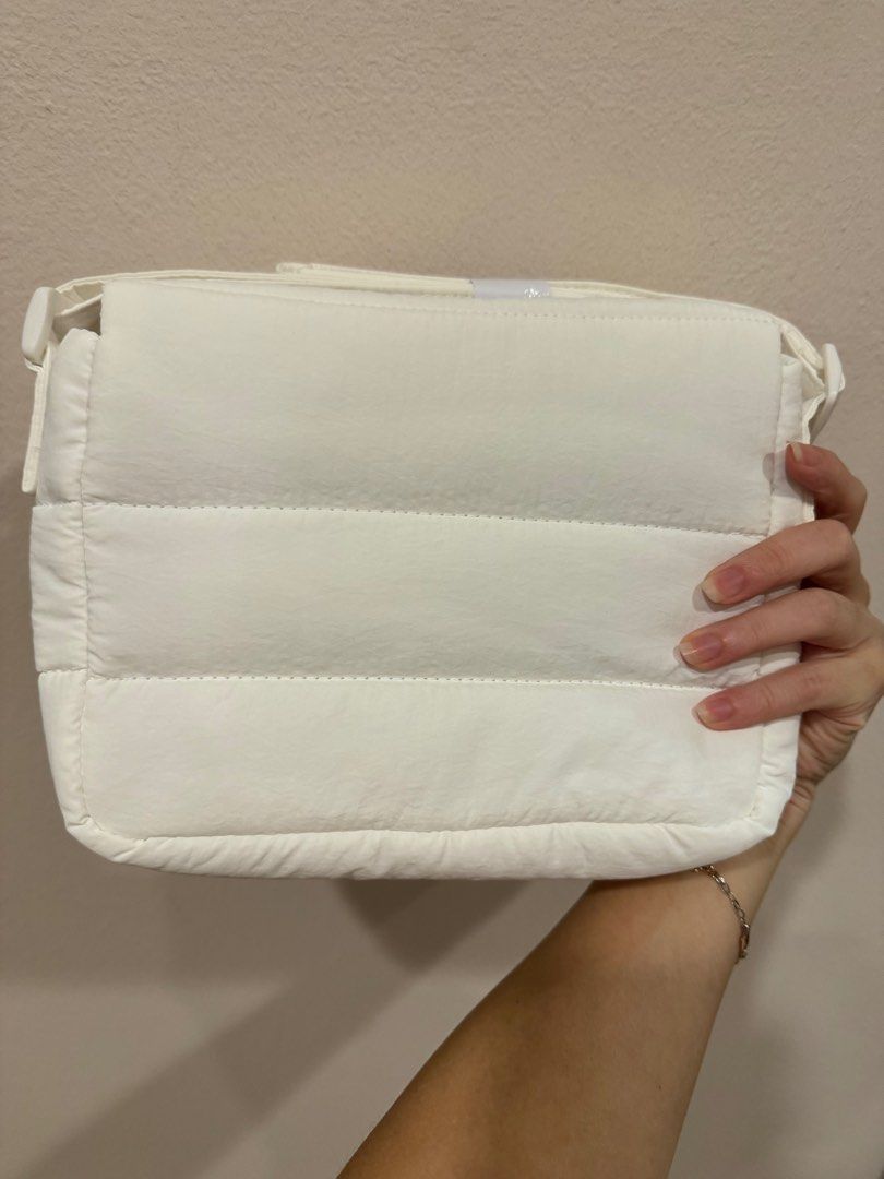 BRAND NEW Quilted white pouch with strap
