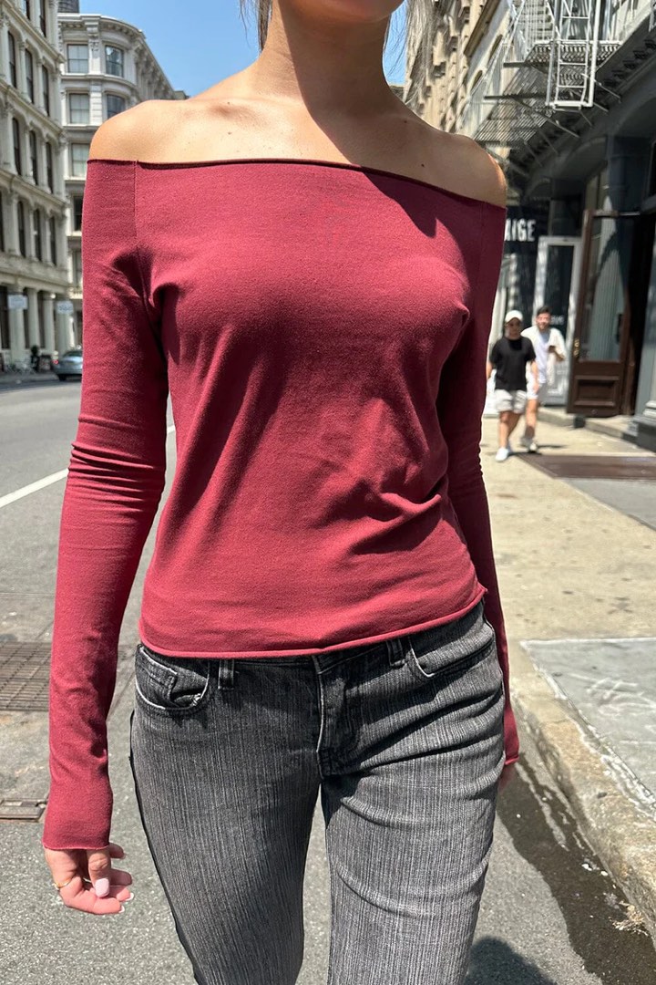 Authentic Brandy Melville Bonnie Top Red Maroon, Women's Fashion