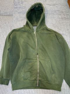 brandy melville green carla hoodie, Women's Fashion, Coats, Jackets and  Outerwear on Carousell