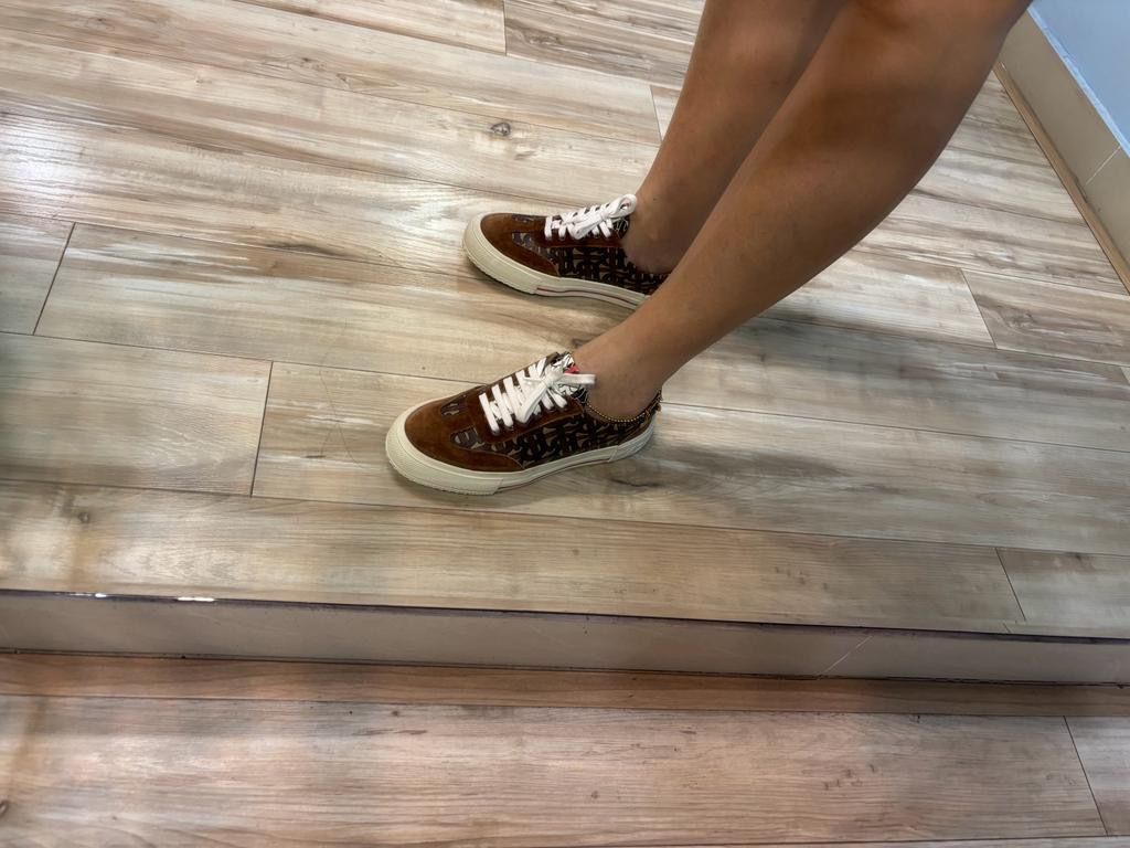 Burberry nelson online