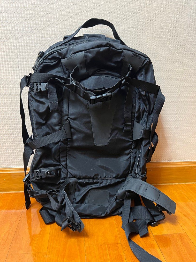 Burton ak cheap 23l backpack