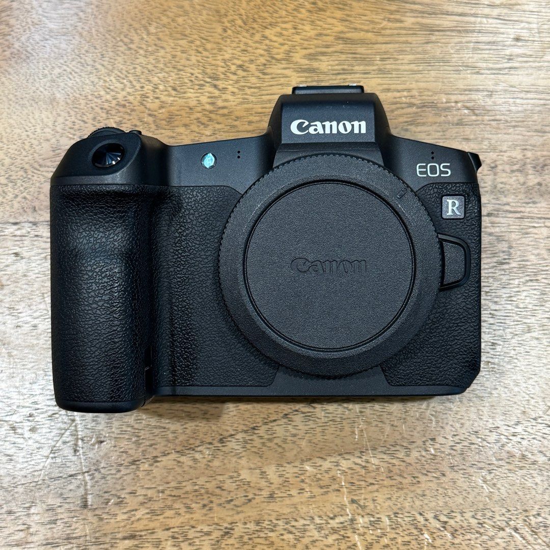 Canon Eos 2000d, Photography, Cameras on Carousell