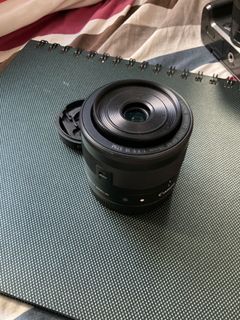 EF Canon Macro Lens 28mm 