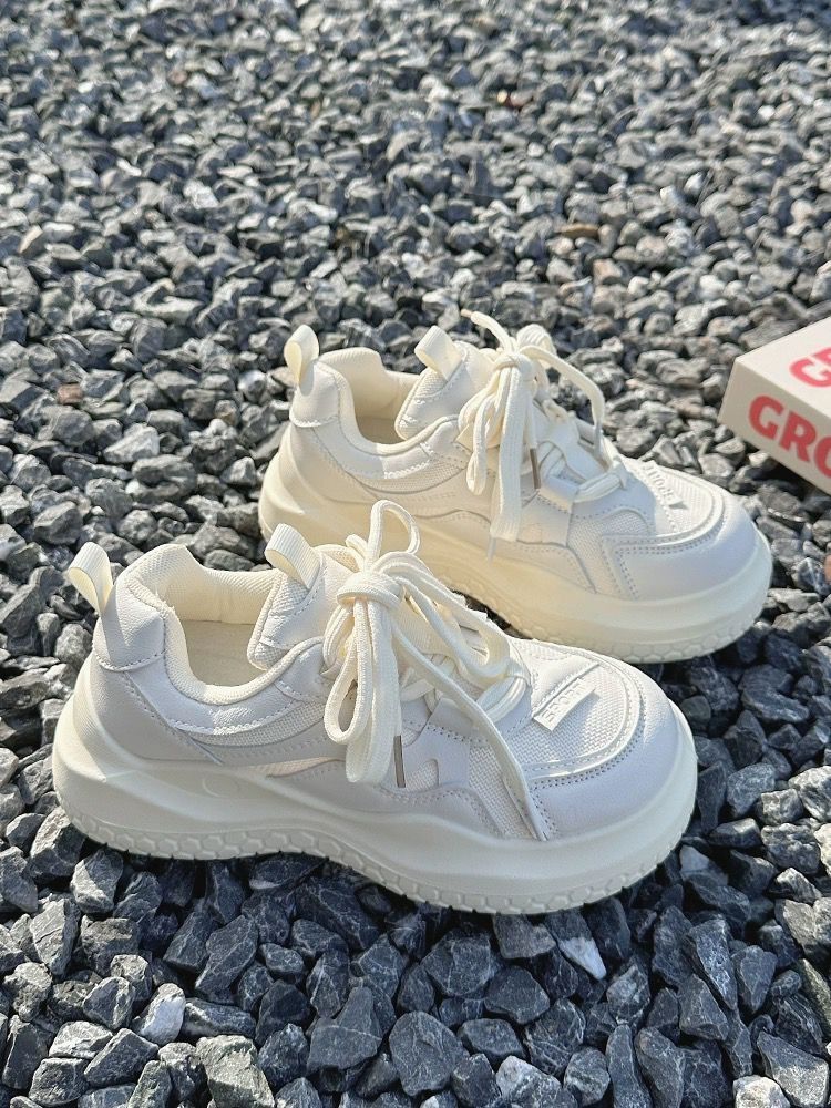White casual sports shoes sale