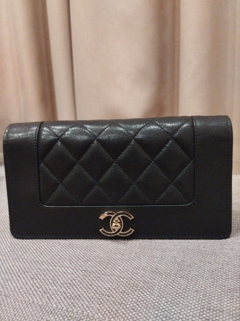 Chanel petite maroquinerie wallet hotsell