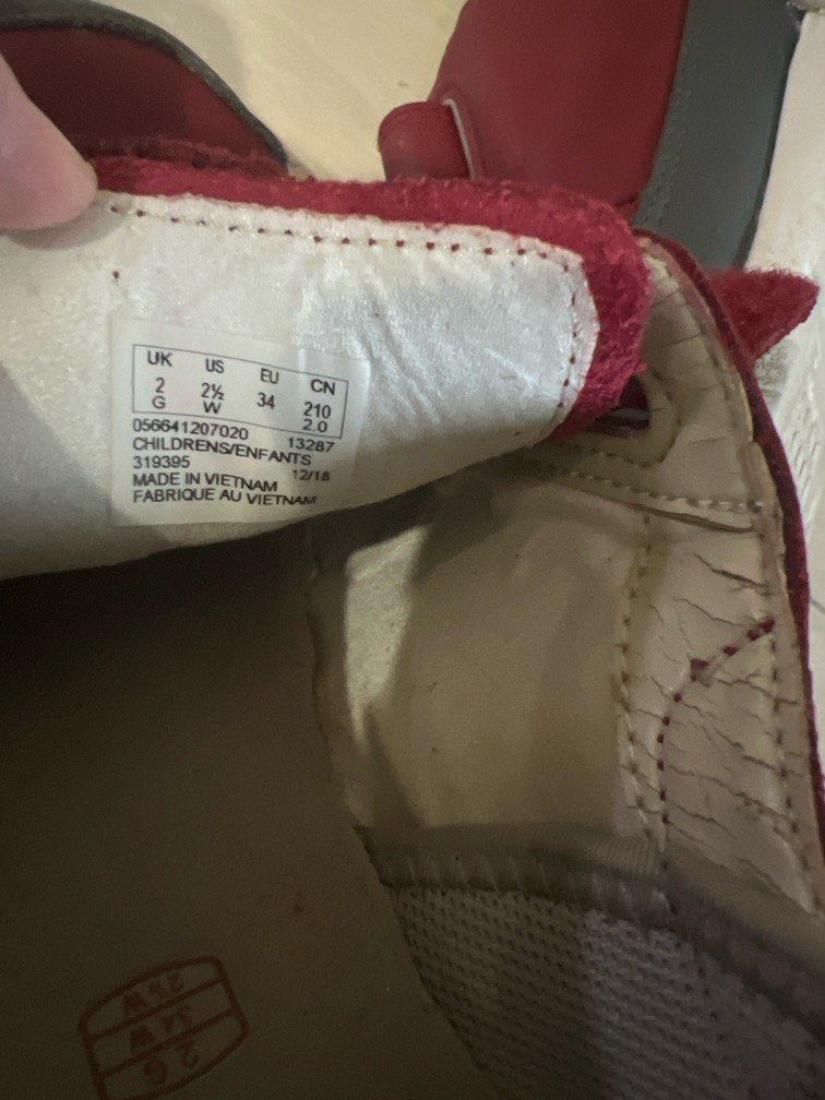 Us2 5 shoe store size