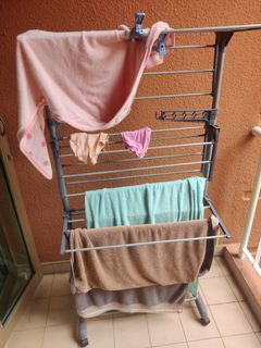 (Category: ) located in . Submitted by as.logins (Listing ID 1276530270, Image 1). Description: .