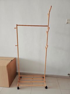 (Category: ) located in . Submitted by Shreya (Listing ID 1276507320, Image 1). Description: .