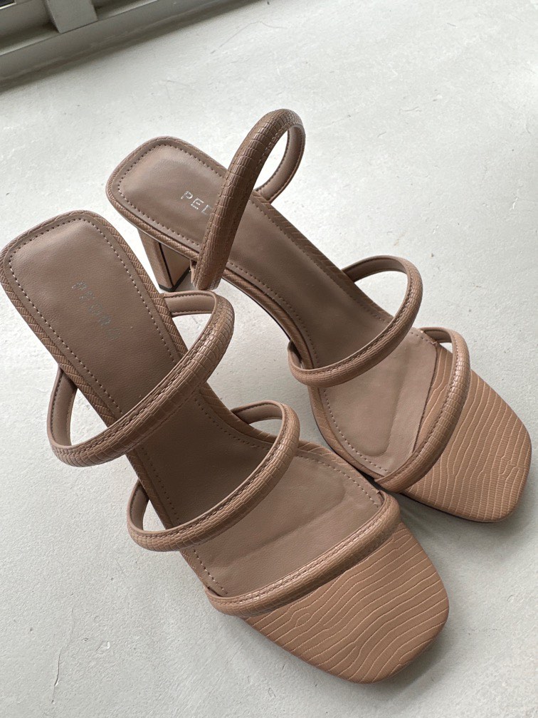 Sandler slippers store