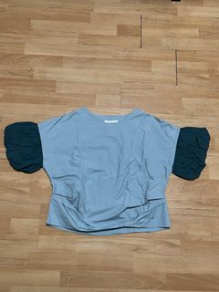 (Category: ) located in . Submitted by kascloset (Listing ID 1276655518, Image 1). Description: .