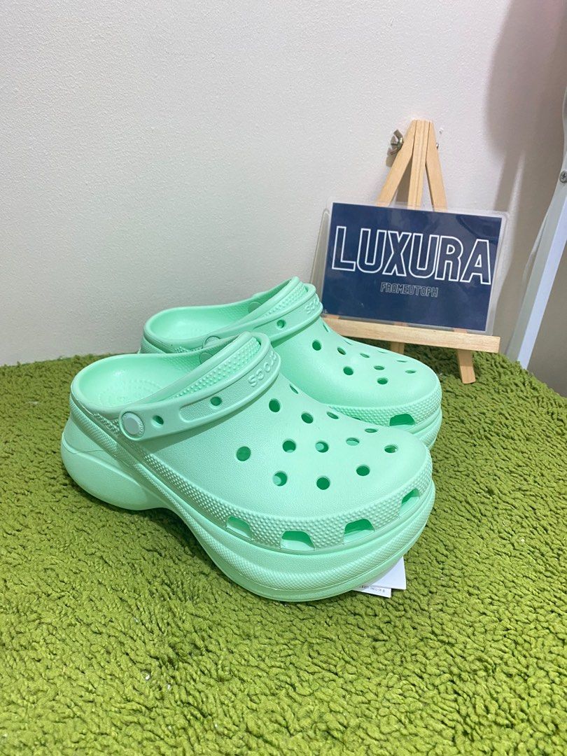 Crocs hotsell bae mint
