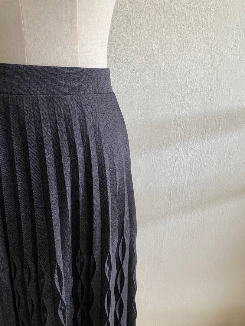 Charcoal grey clearance pleated skirt long