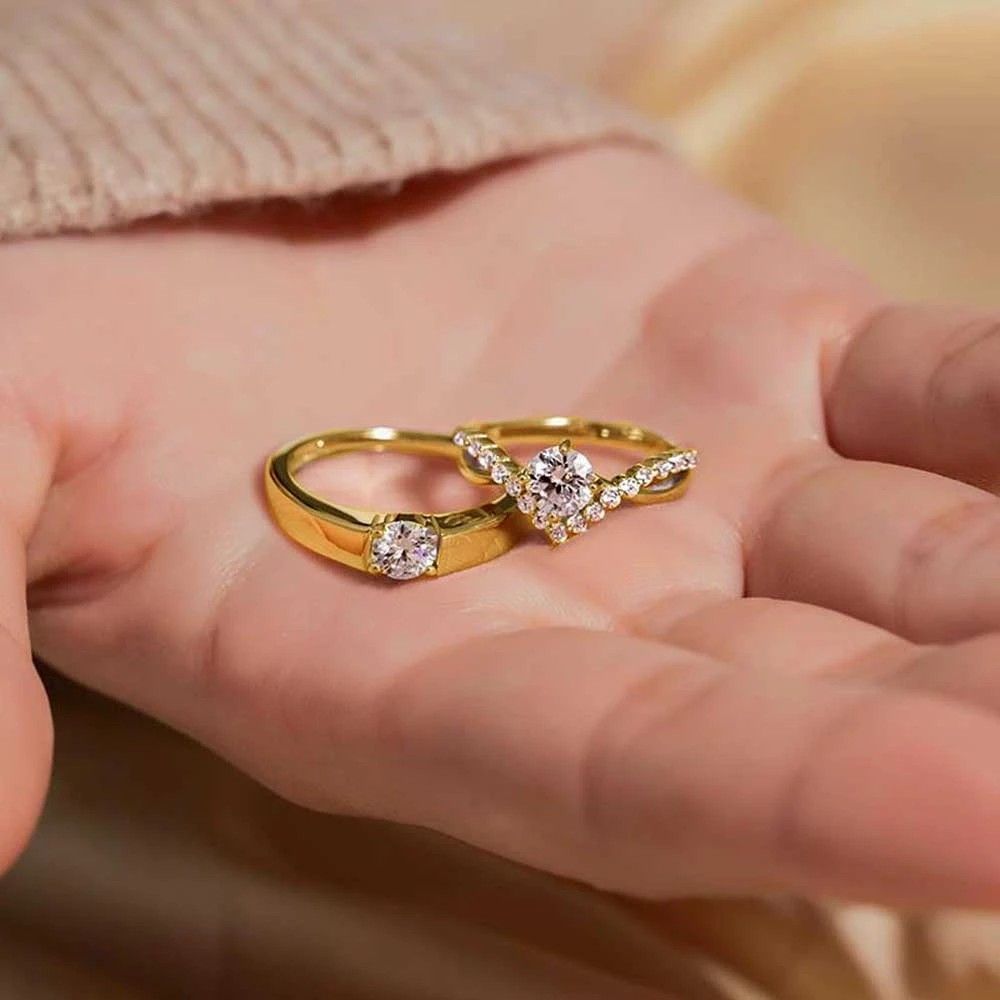 Simple couple gold ring shop