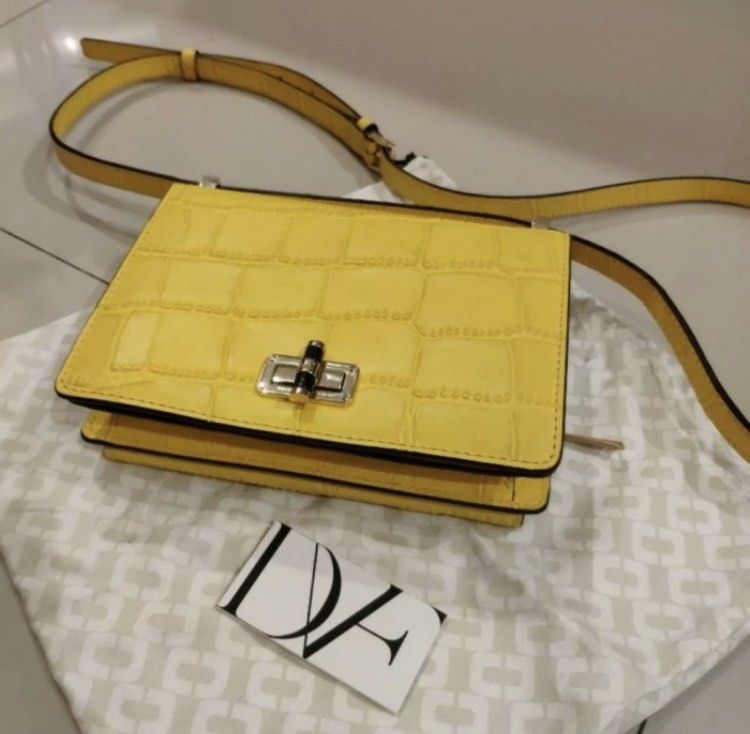 DIANE VON FURSTENBERG Crossbody yellow bag leather croco, Fesyen