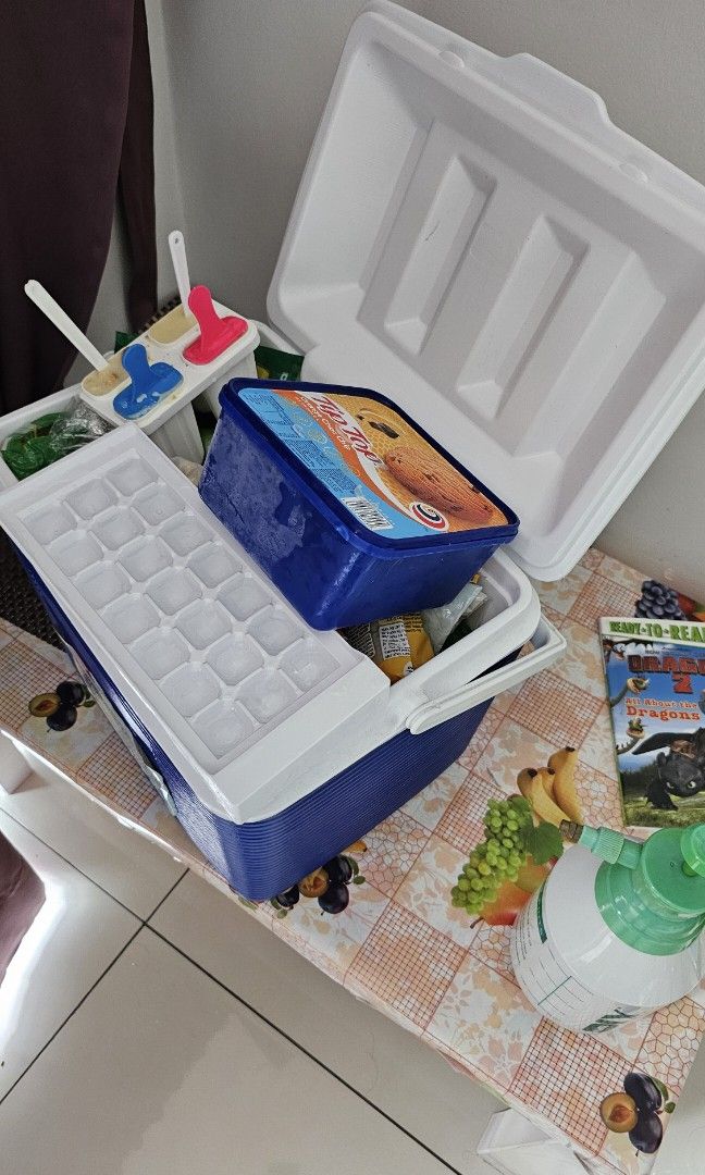 Cool box 2024 tesco