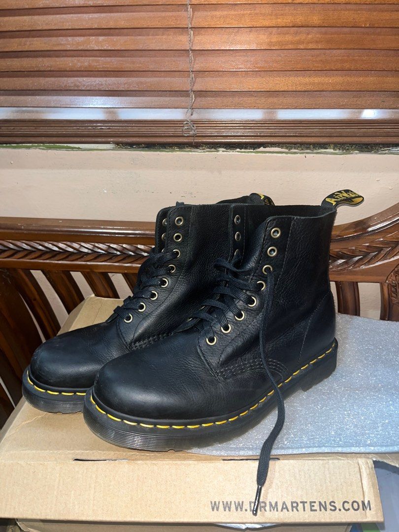 Dr Martens 1460 pascal black Men s Fashion Footwear Boots on