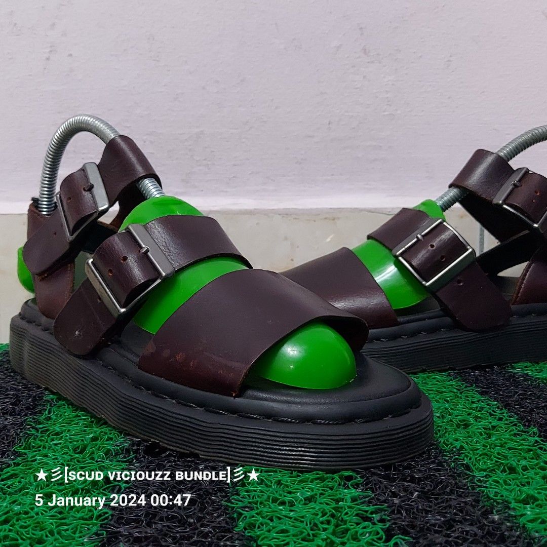 Dr martens deals sandals 5