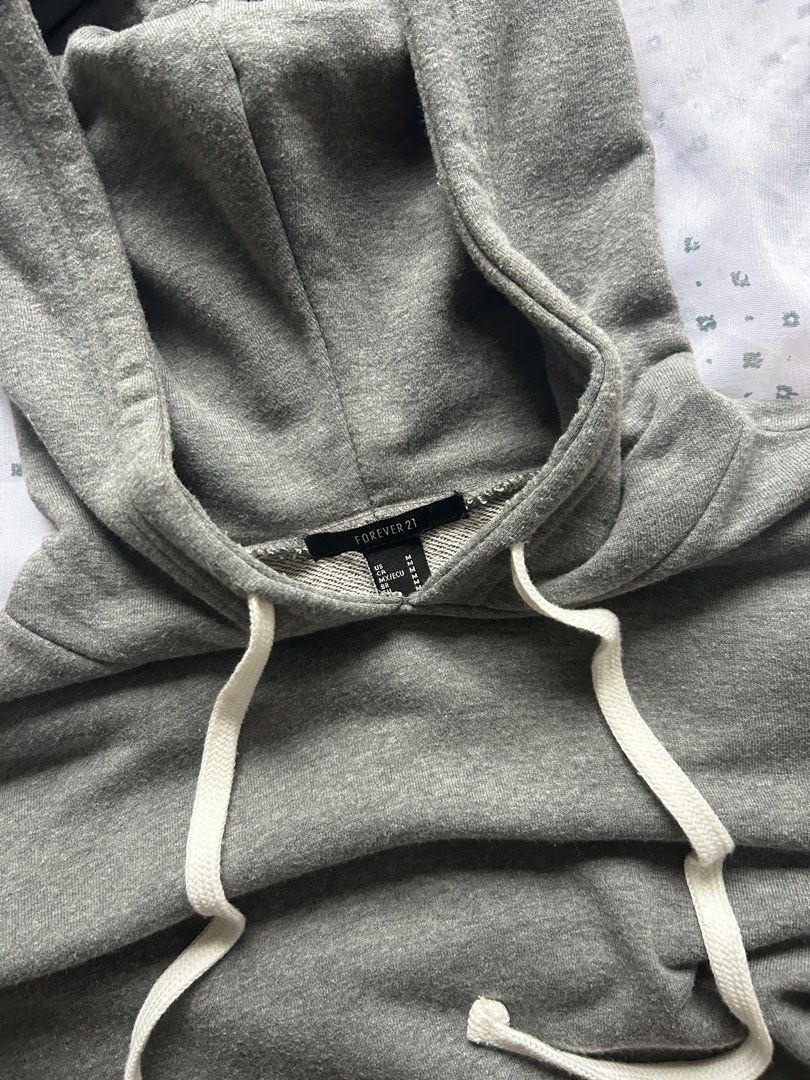 forever 21 oversized hoodie Women s Fashion Tops Longsleeves on Carousell