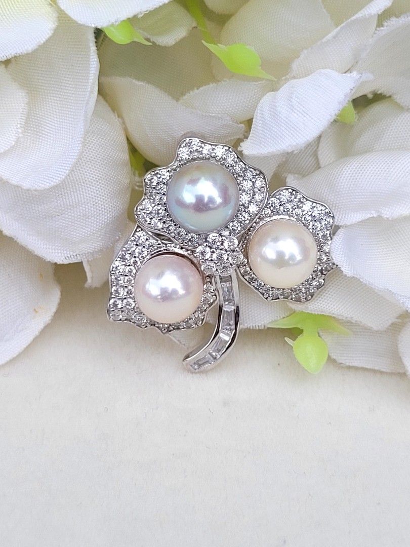 Genuine pearl brooch discount