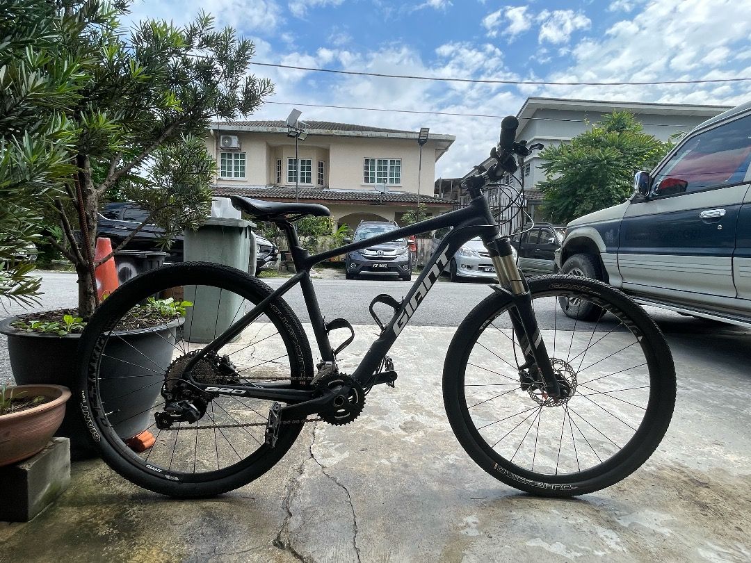 Giant xtc 820 27.5 deals