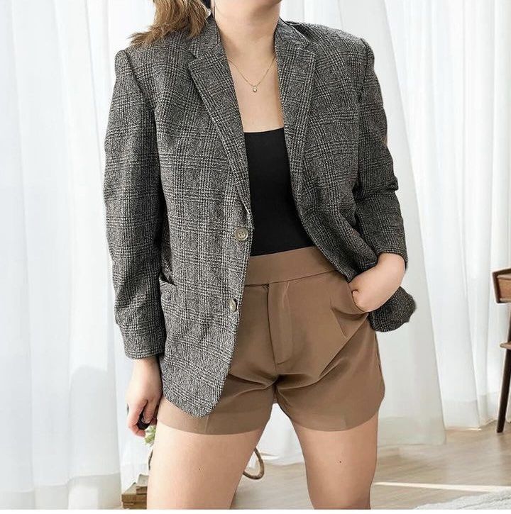 Gingham Coat (Category: Coats, Jackets and Outerwear) located in Las Pinas. Submitted by heykish (Listing ID 1276590225, Image 1). Description: Medium - semi large w/ stitch (please see photo for reference) .