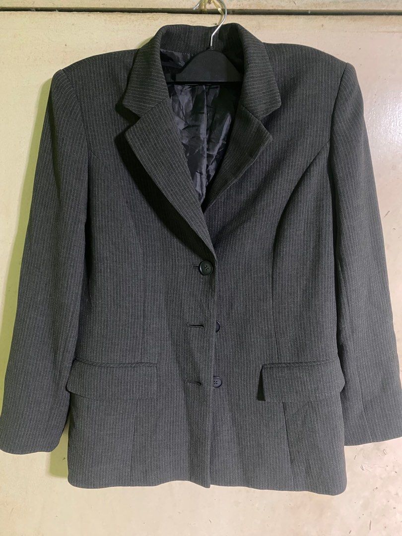 Gray Coat (Category: Coats, Jackets and Outerwear) located in Las Pinas. Submitted by heykish (Listing ID 1276591237, Image 2). Description: Gray Coat Medium Sf c/o buyer.