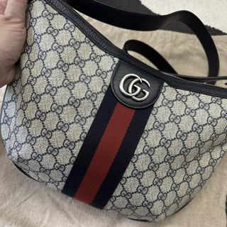 (Category: ) located in . Submitted by candylah (Listing ID 1276590141, Image 1). Description: .